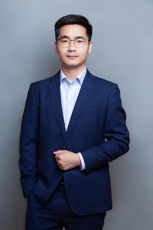 胡颜意 UI/UX设计总监
